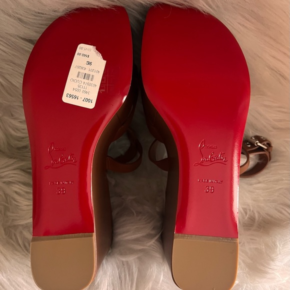 Christian Louboutin Platform Sandal - Picture 4 of 4